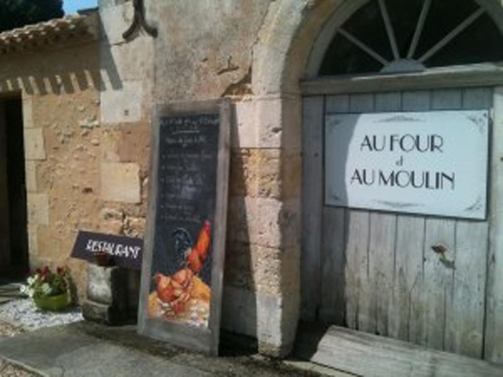 蒂勒斯酒庄酒店 Val-de-Livenne 外观 照片